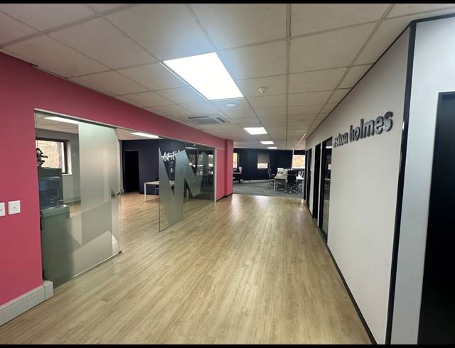 2,294M² BUILDING FOR SALE IN CENTURY CITY